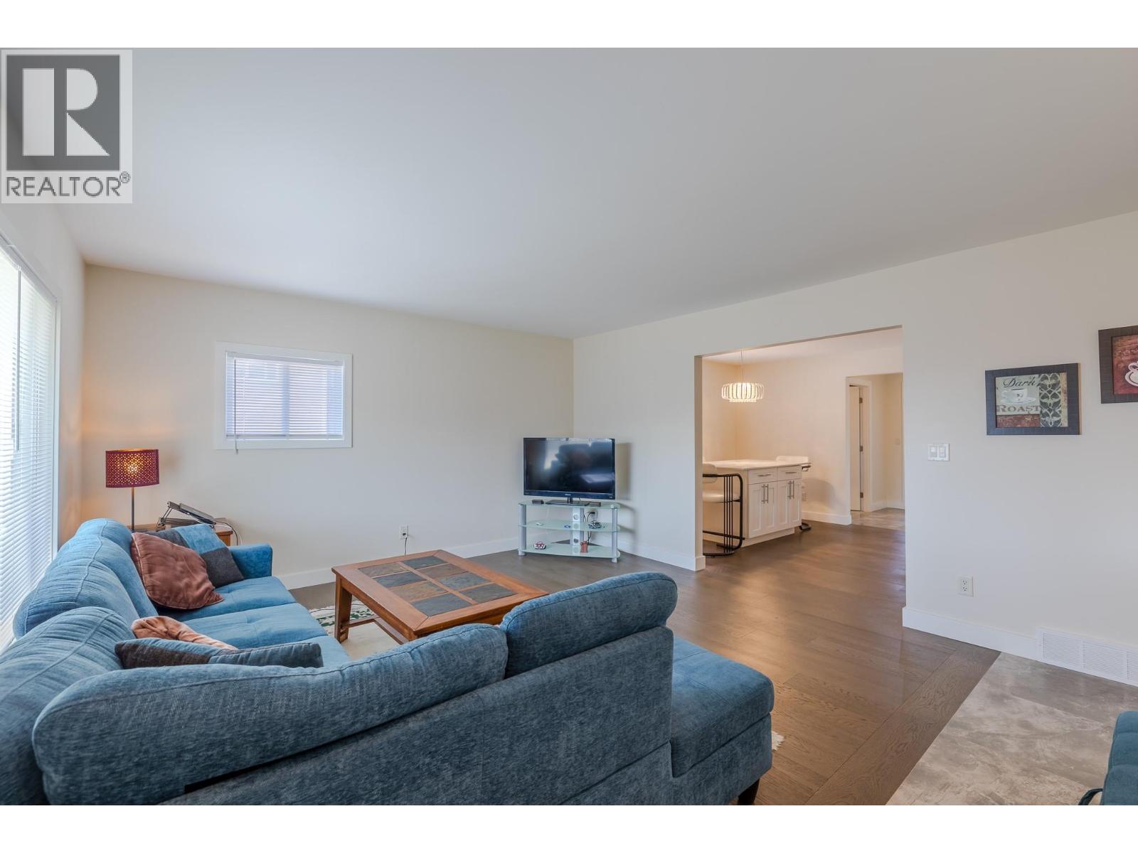  423 Penticton Avenue, Penticton