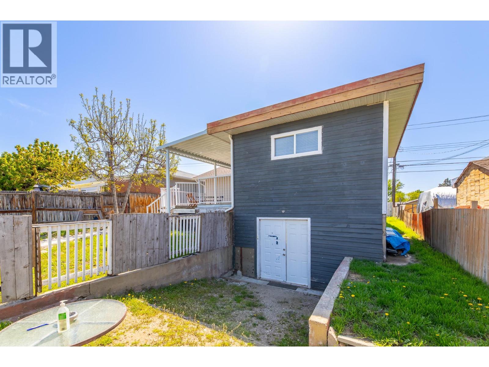  423 Penticton Avenue, Penticton