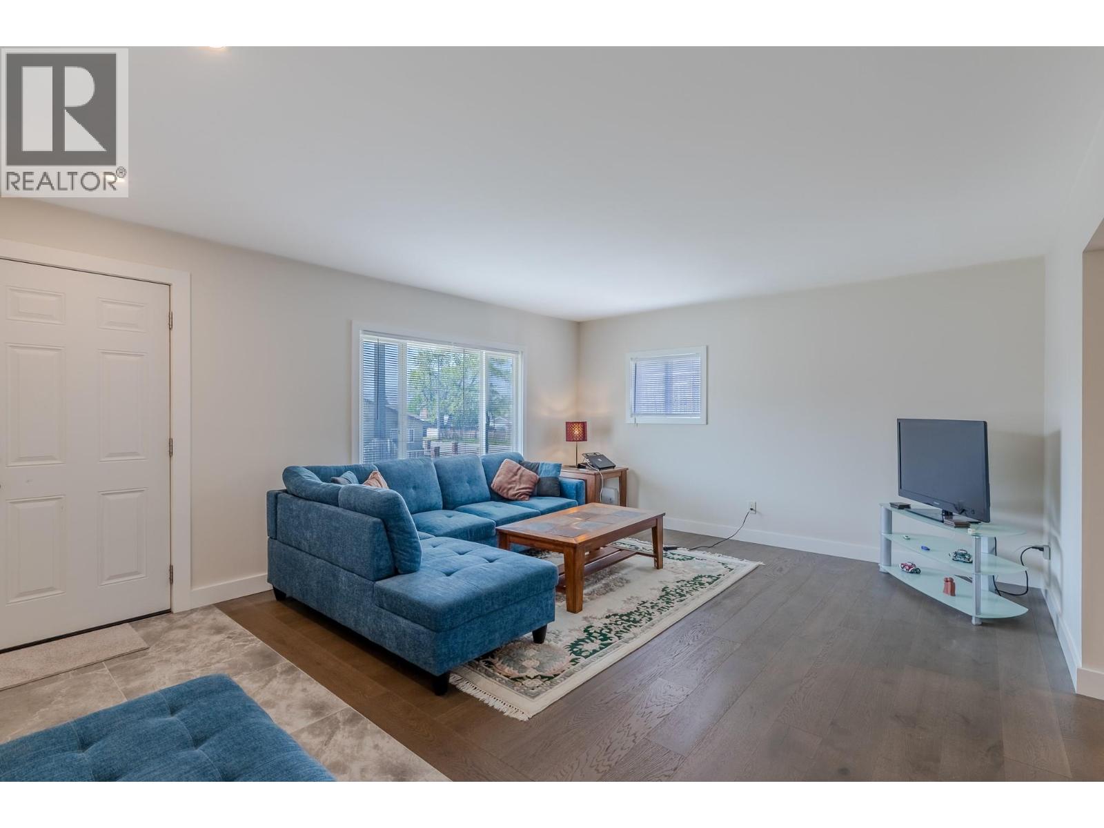  423 Penticton Avenue, Penticton