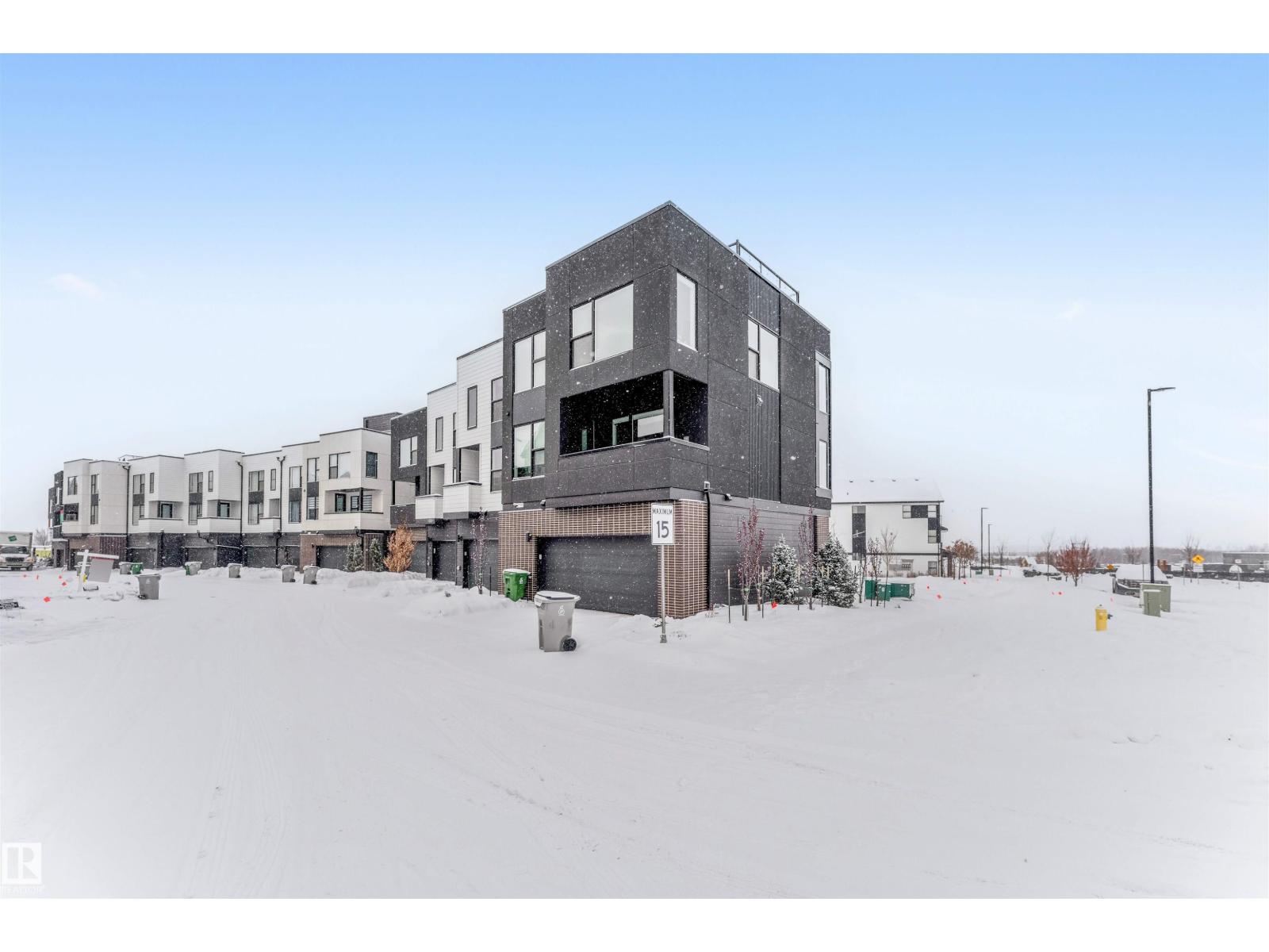 #77 5 RONDEAU DR - 13