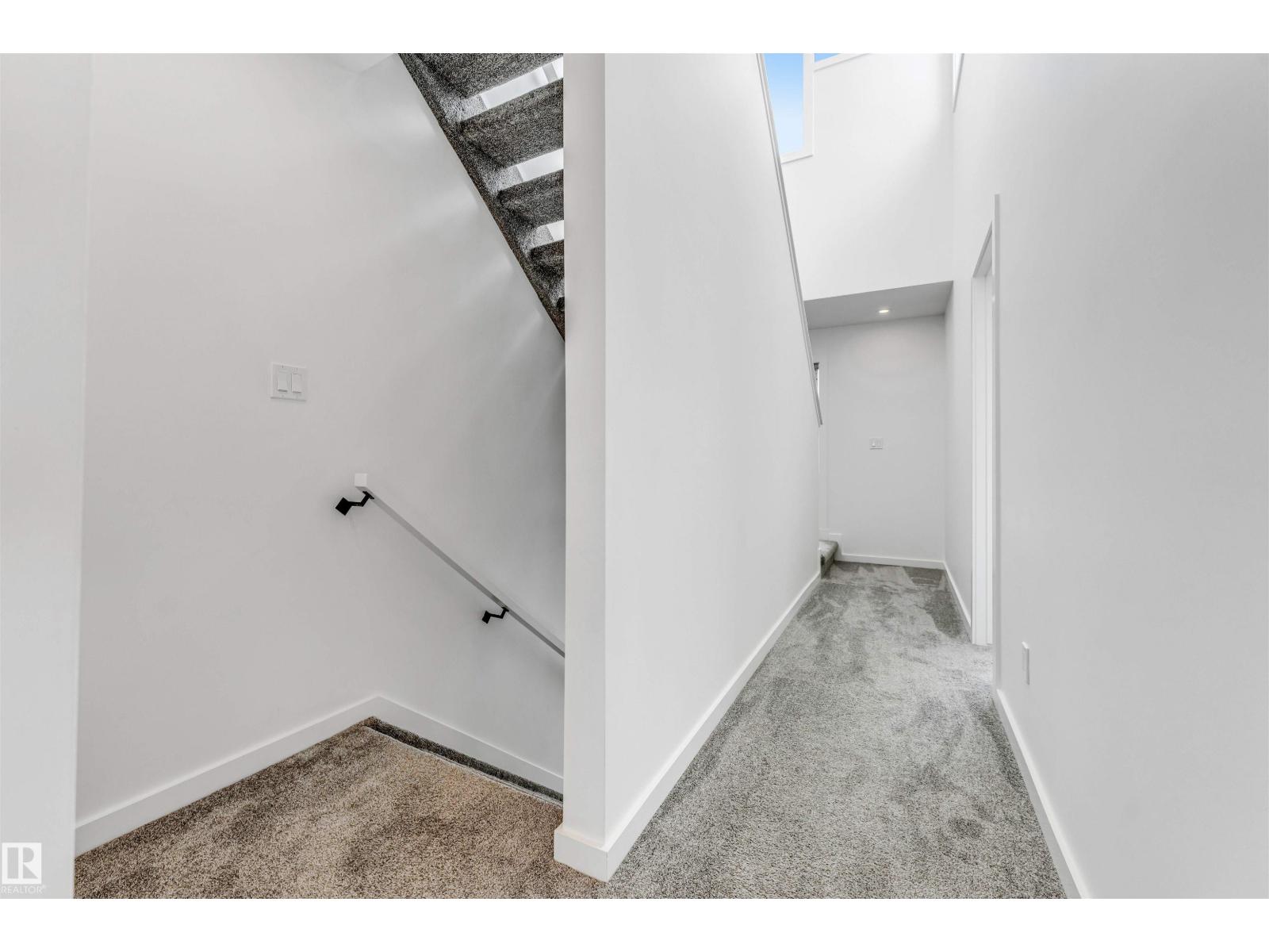 #77 5 RONDEAU DR - 38