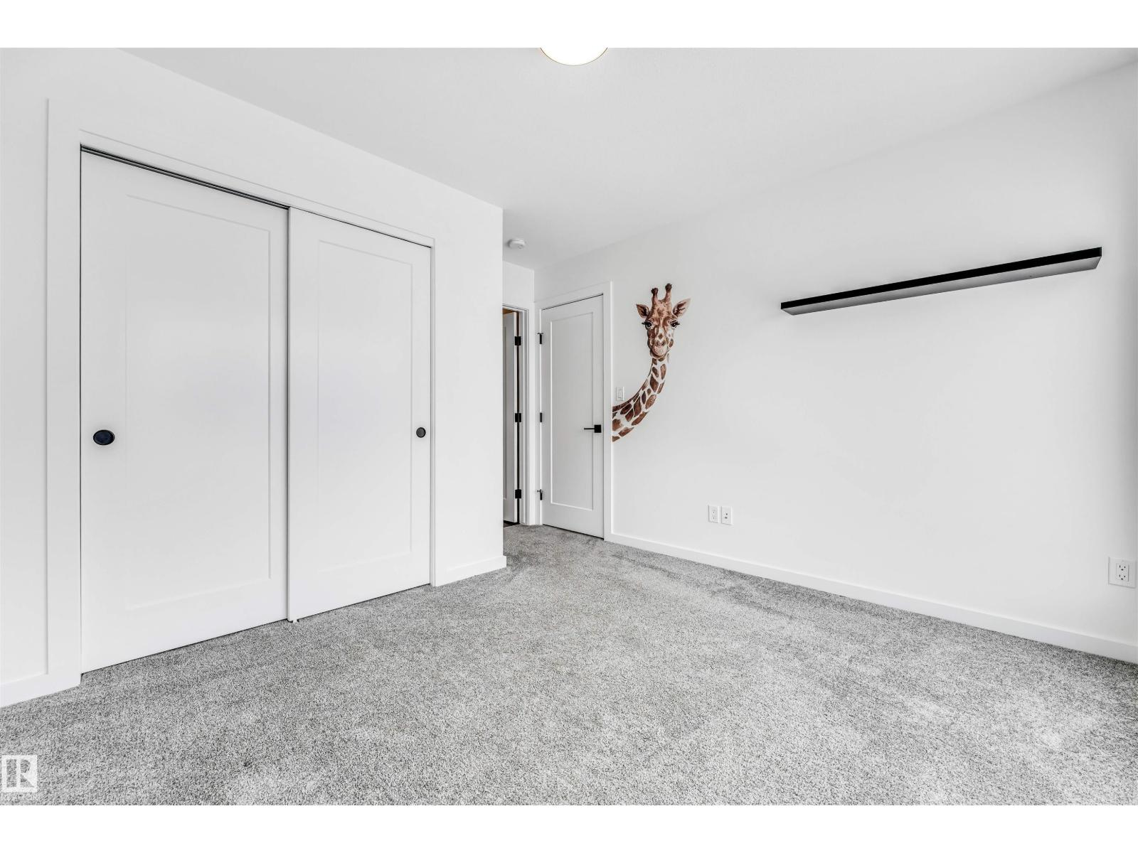 #77 5 RONDEAU DR - 41