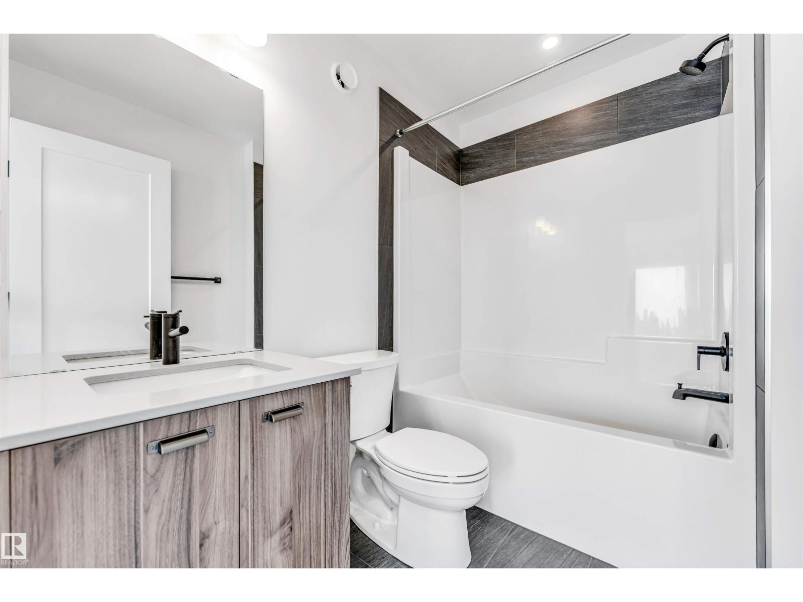 #77 5 RONDEAU DR - 42