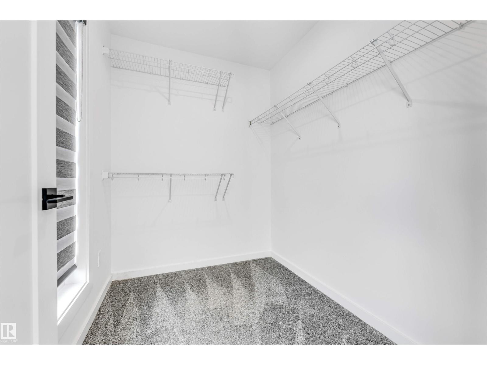 #77 5 RONDEAU DR - 48