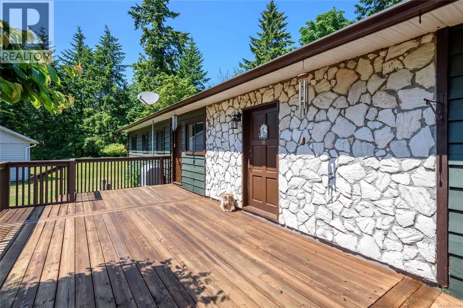 9437 Martin Park Dr - Photo 4 of 46, Black Creek, British Columbia