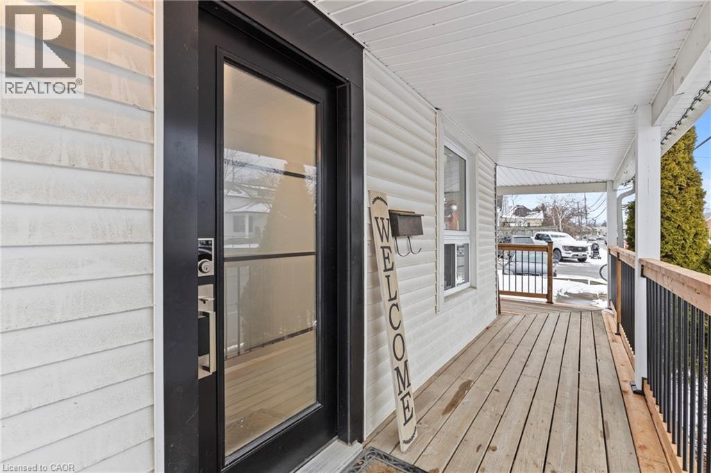 160 ST CATHARINES Street - Photo 4 of 38, Smithville, Ontario