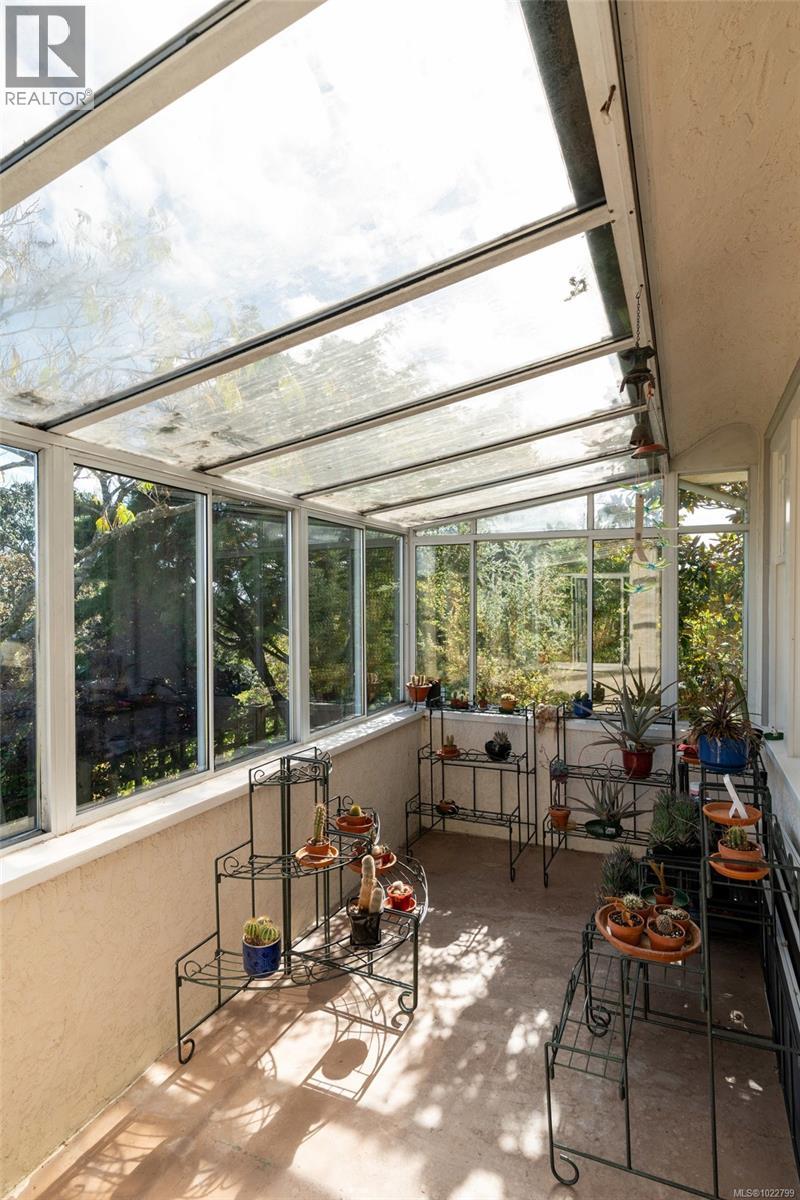  2162 Brighton Avenue, Oak Bay