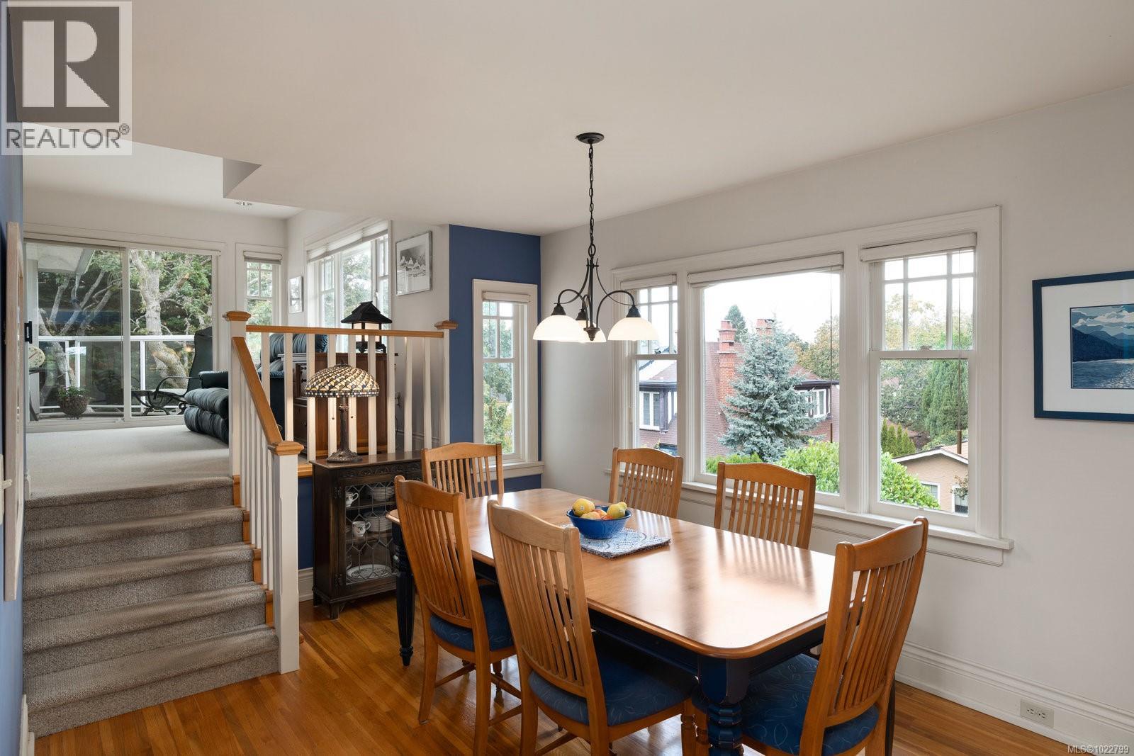  2162 Brighton Avenue, Oak Bay