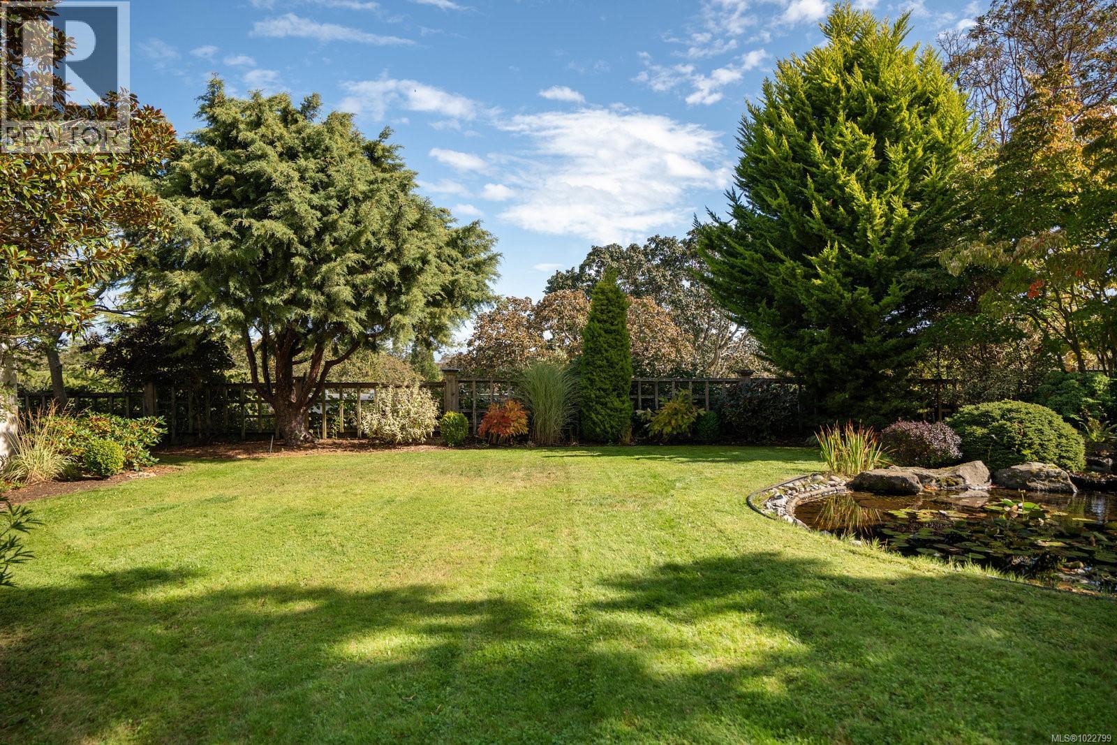  2162 Brighton Avenue, Oak Bay