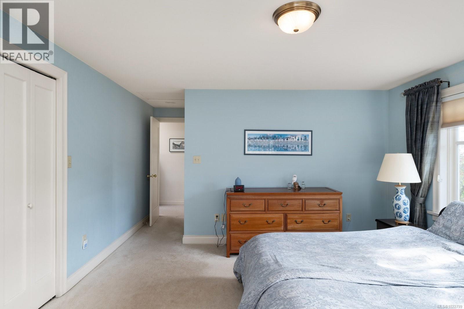  2162 Brighton Avenue, Oak Bay