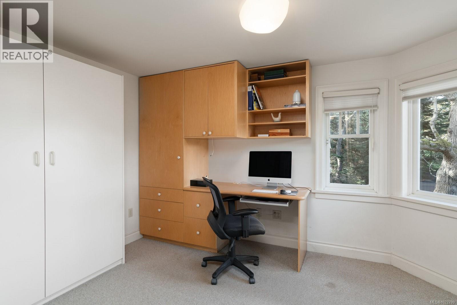  2162 Brighton Avenue, Oak Bay