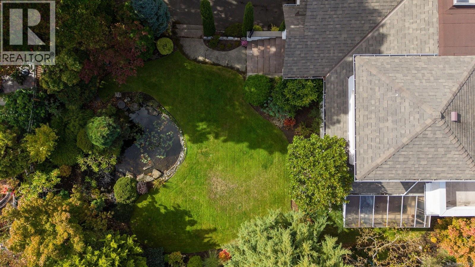  2162 Brighton Avenue, Oak Bay