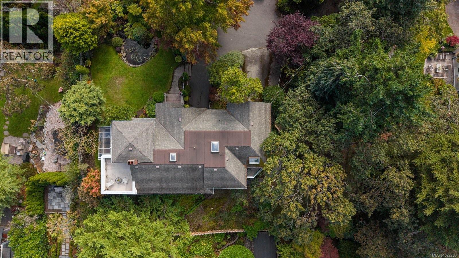  2162 Brighton Avenue, Oak Bay