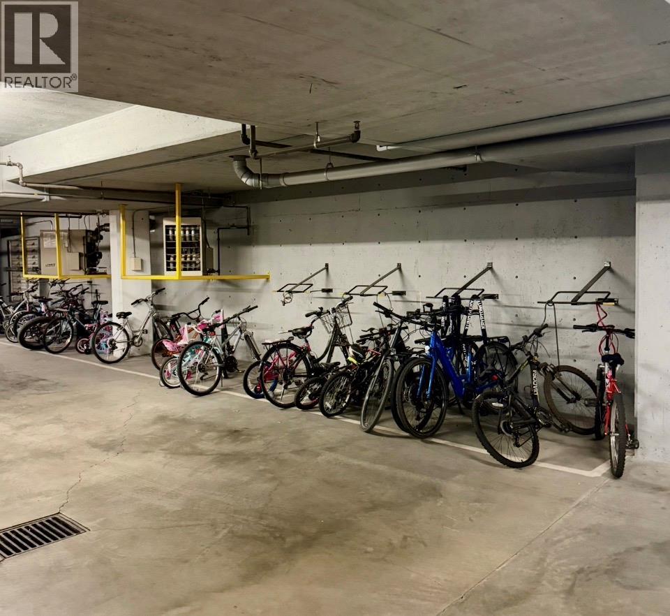 102 135 Ziprick Road, Kelowna