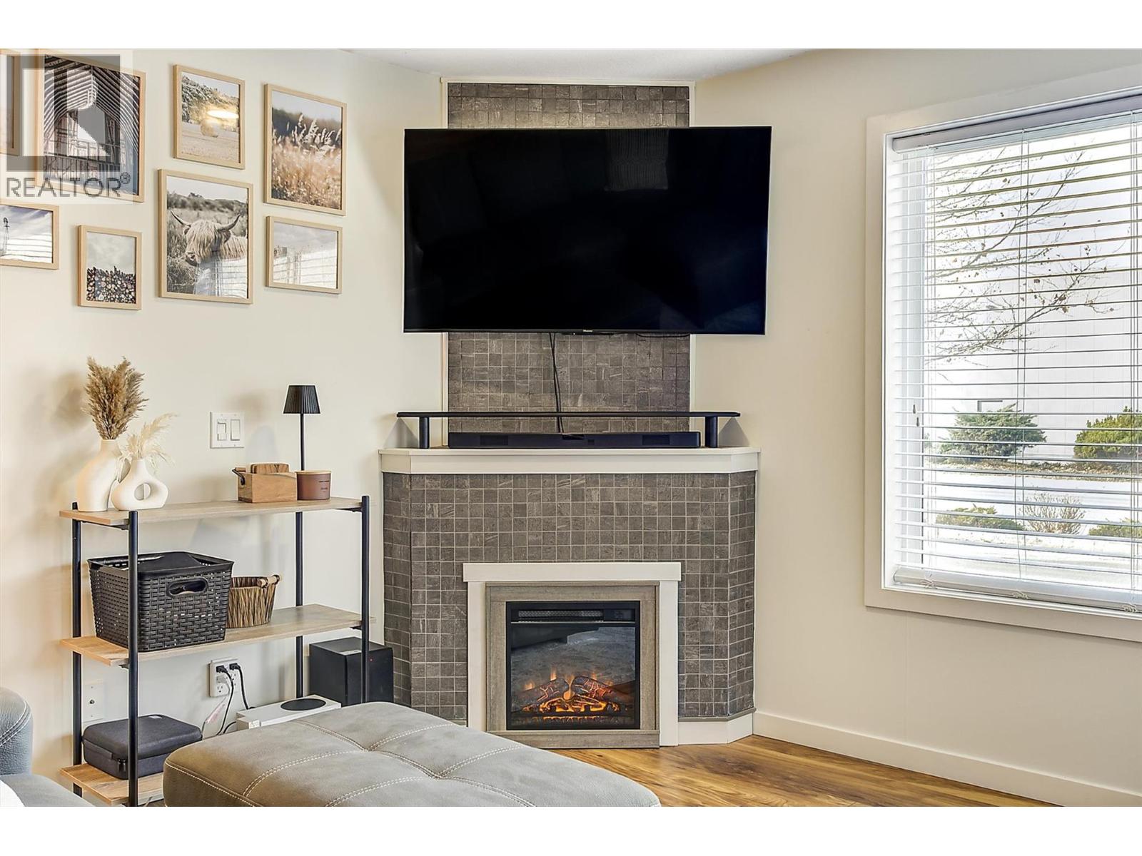 102 135 Ziprick Road, Kelowna