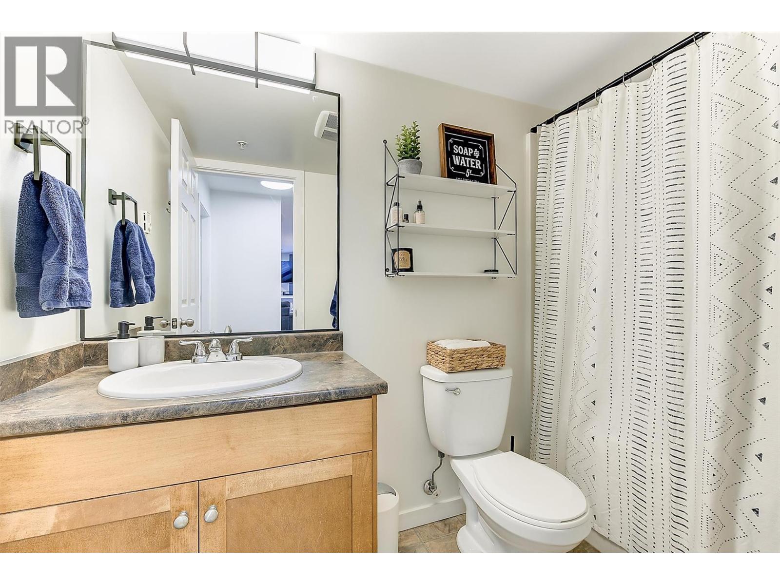 102 135 Ziprick Road, Kelowna