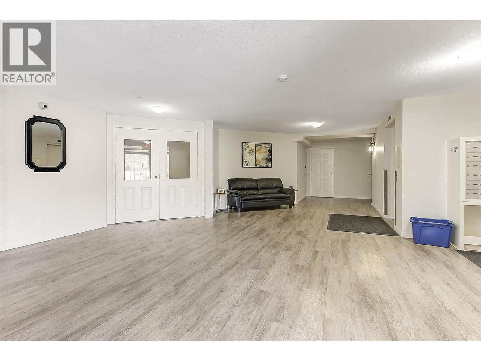 102 135 Ziprick Road, Kelowna