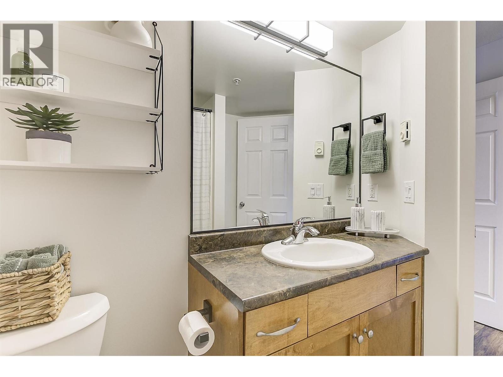 102 135 Ziprick Road, Kelowna