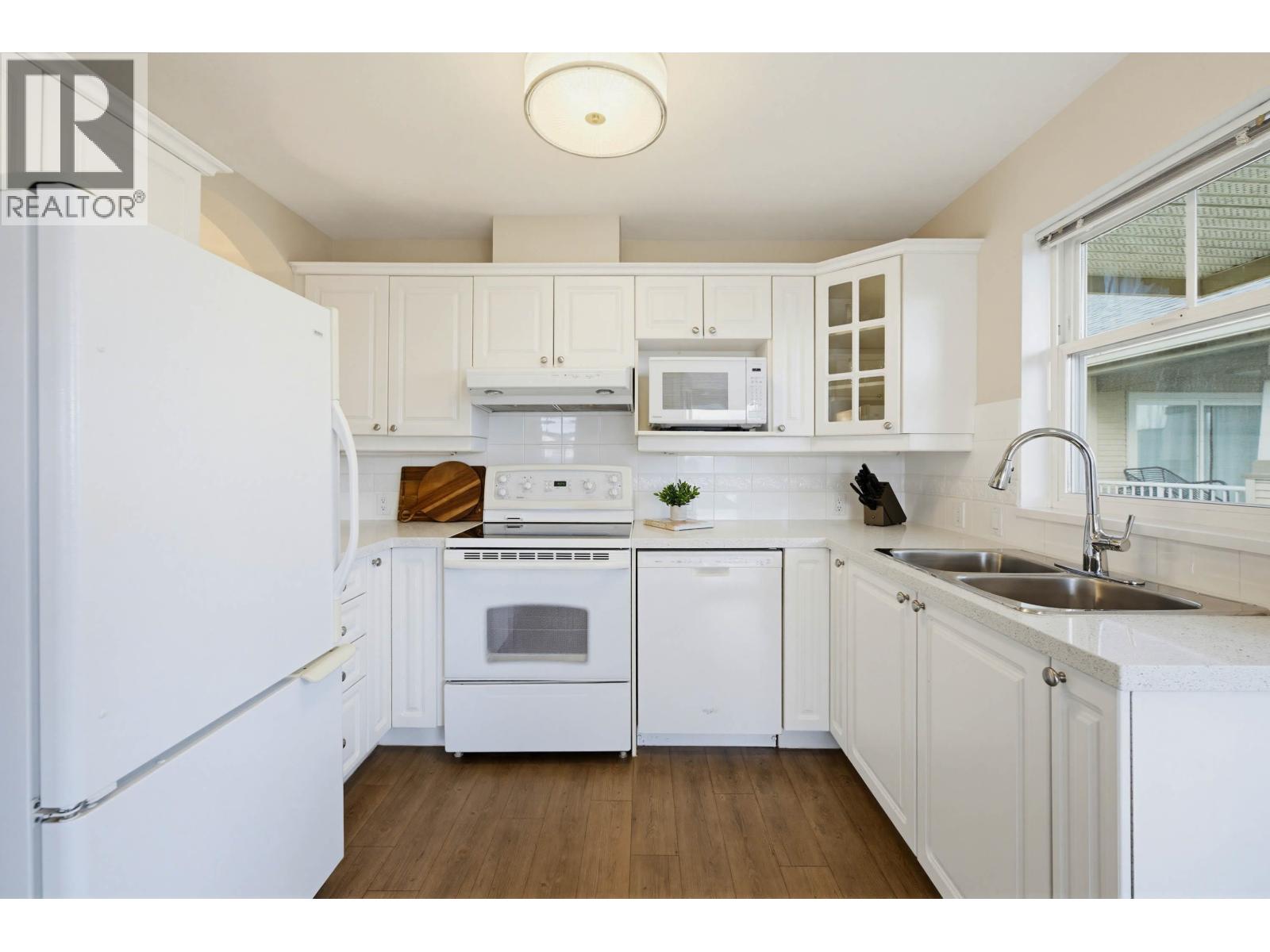 #314-4770 52A Street, Delta