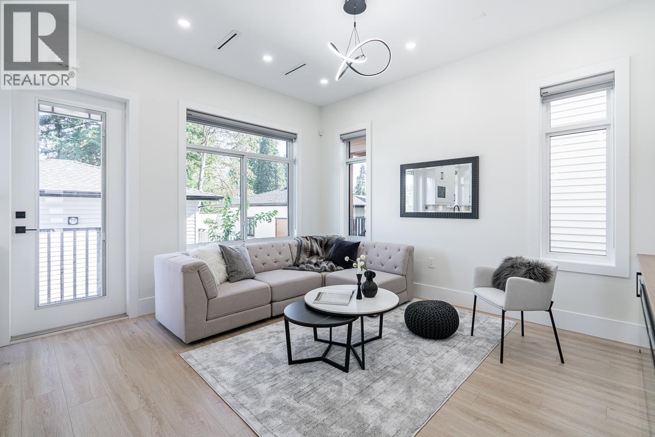 1941 PRAIRIE AVENUE, Port Coquitlam