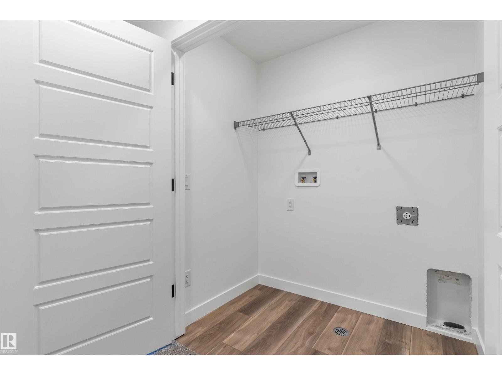 
          931 18 AV NW
            <br/>
            <span>Edmonton</span>
            , 
            <span>AB</span>
             <span>T6T2X3</span>
         - Photo 20