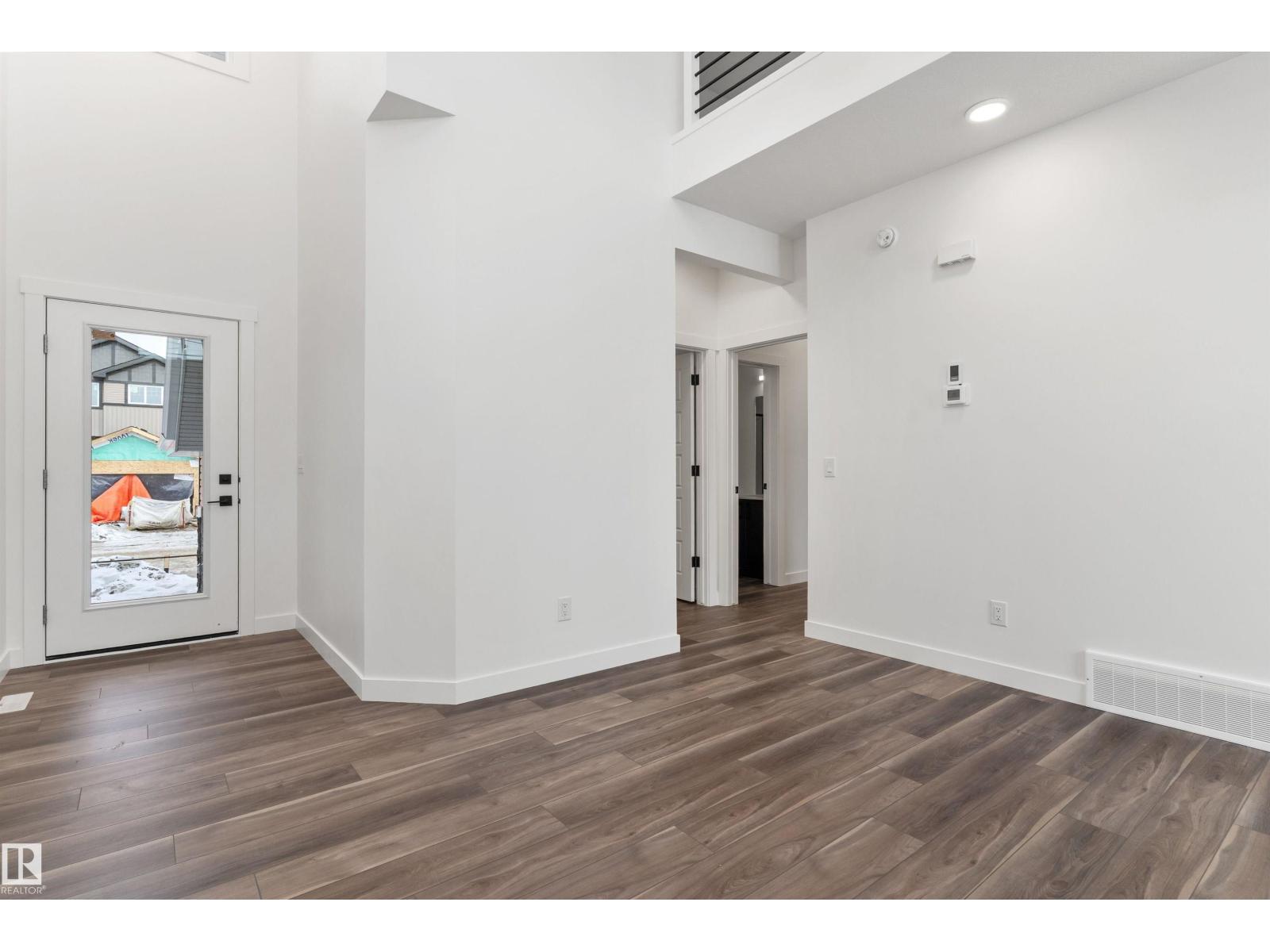 
          931 18 AV NW
            <br/>
            <span>Edmonton</span>
            , 
            <span>AB</span>
             <span>T6T2X3</span>
         - Photo 9