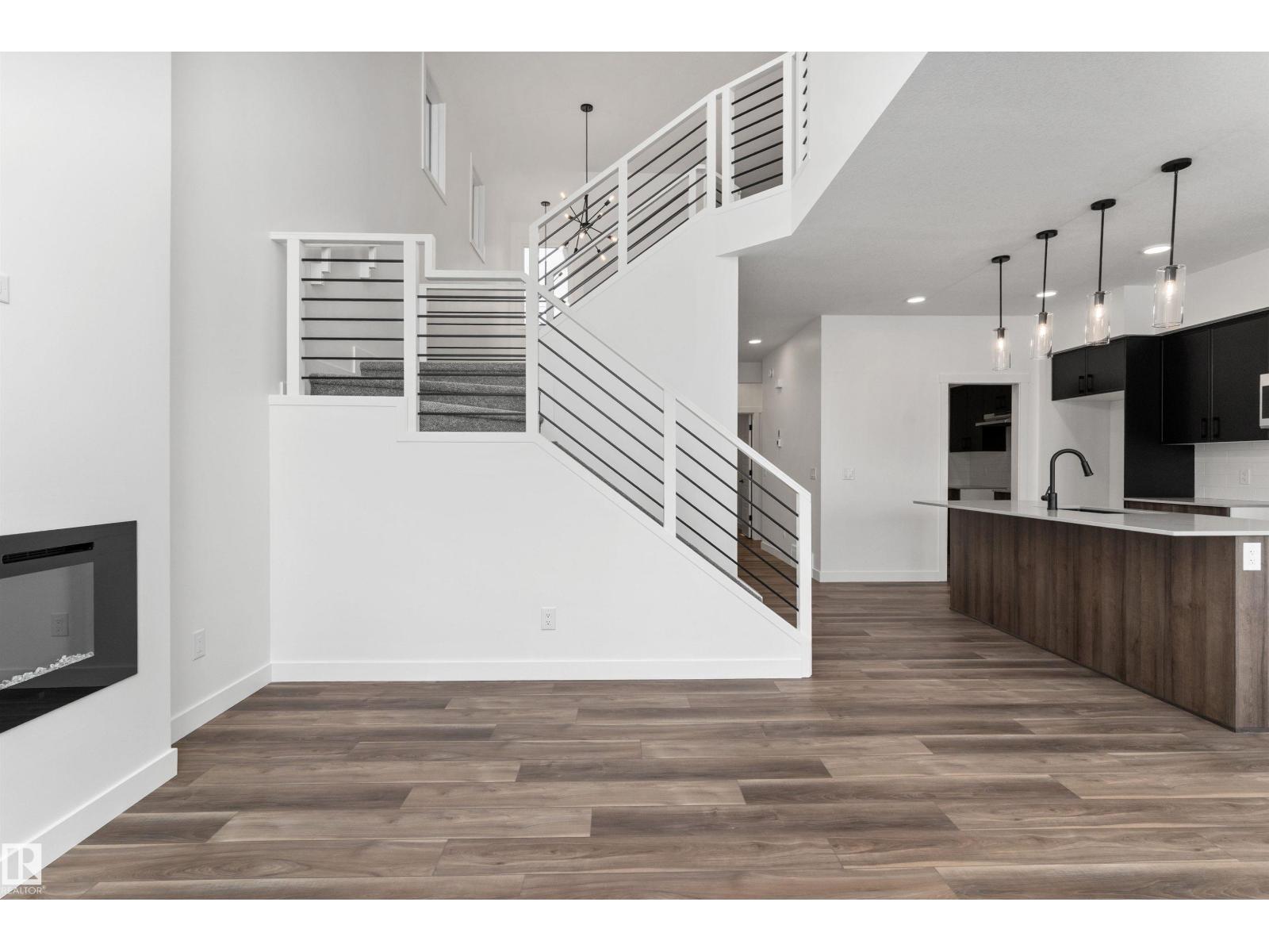 
          931 18 AV NW
            <br/>
            <span>Edmonton</span>
            , 
            <span>AB</span>
             <span>T6T2X3</span>
         - Photo 33