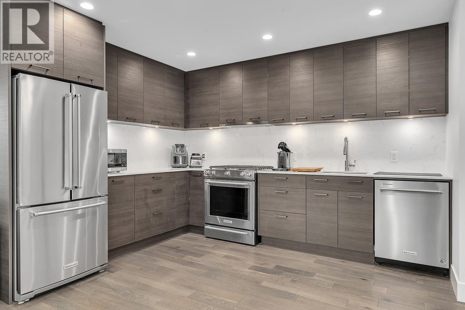 1 1164 Ellis Street, Kelowna