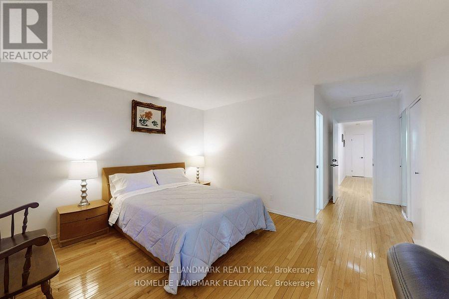 32 COATSWORTH CRESCENT - 16