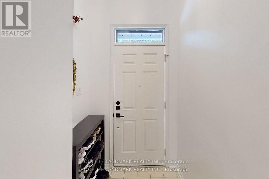 32 COATSWORTH CRESCENT - 3