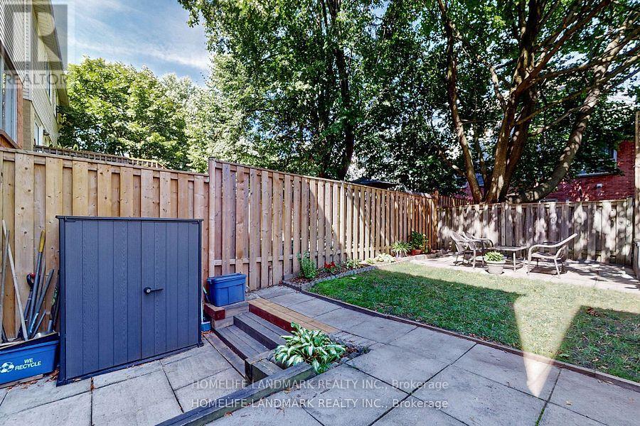 32 COATSWORTH CRESCENT - 42