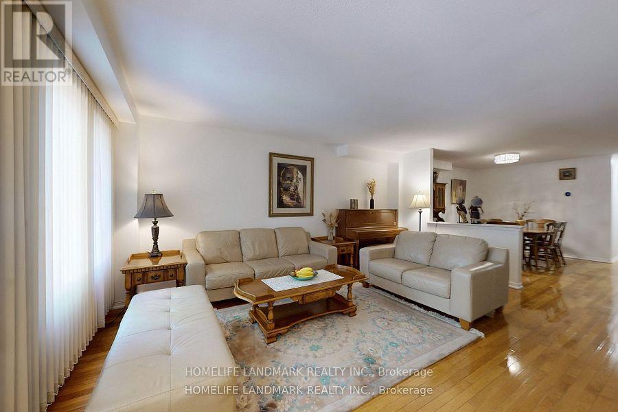 32 COATSWORTH CRESCENT - 5