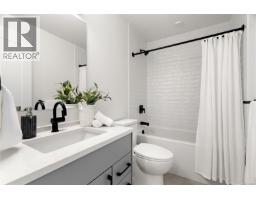 Th3 1102 Esquimalt Rd, Esquimalt, BC V9A0L3 Photo 17