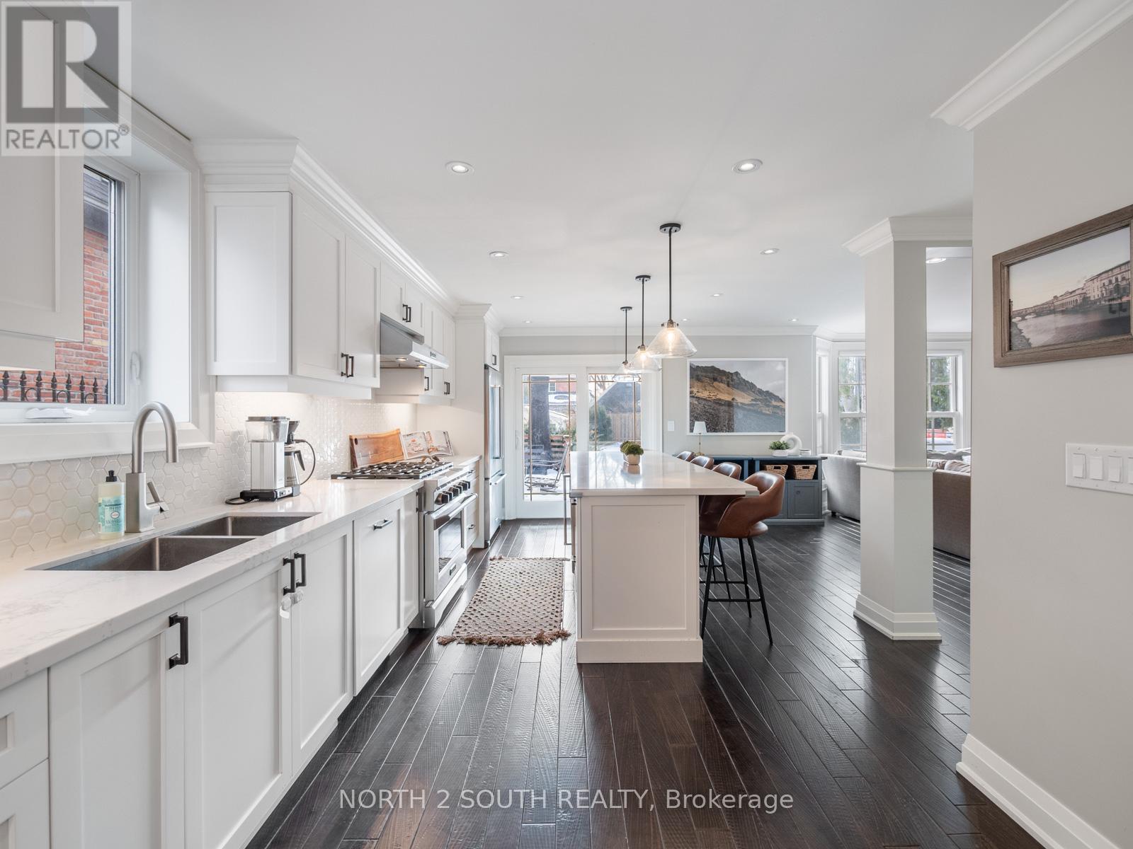 298 DOUGLAS AVENUE - Photo 5 of 41, Oakville (OO Old Oakville), Ontario