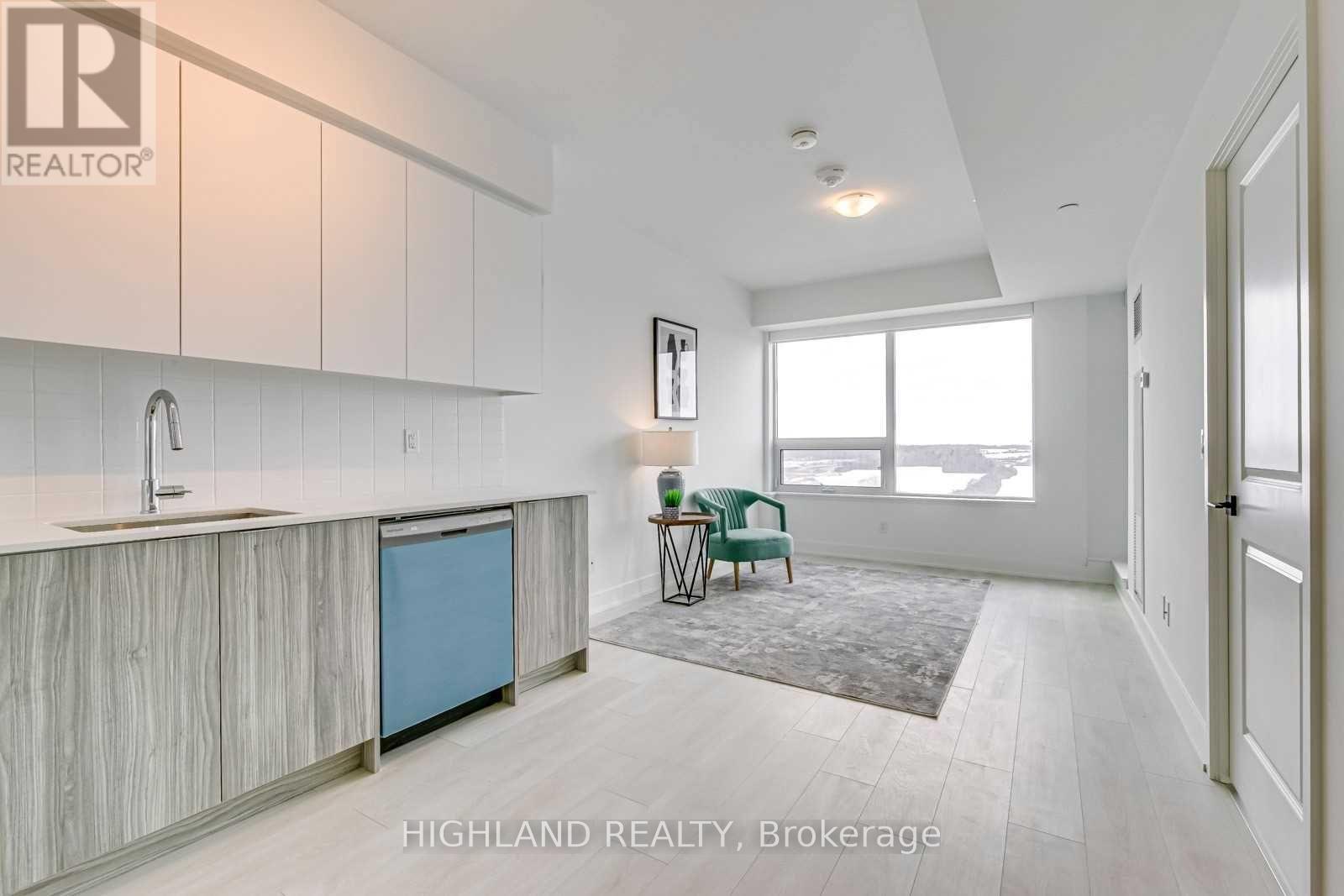 2489 Taunton Unit 1116 photo 5