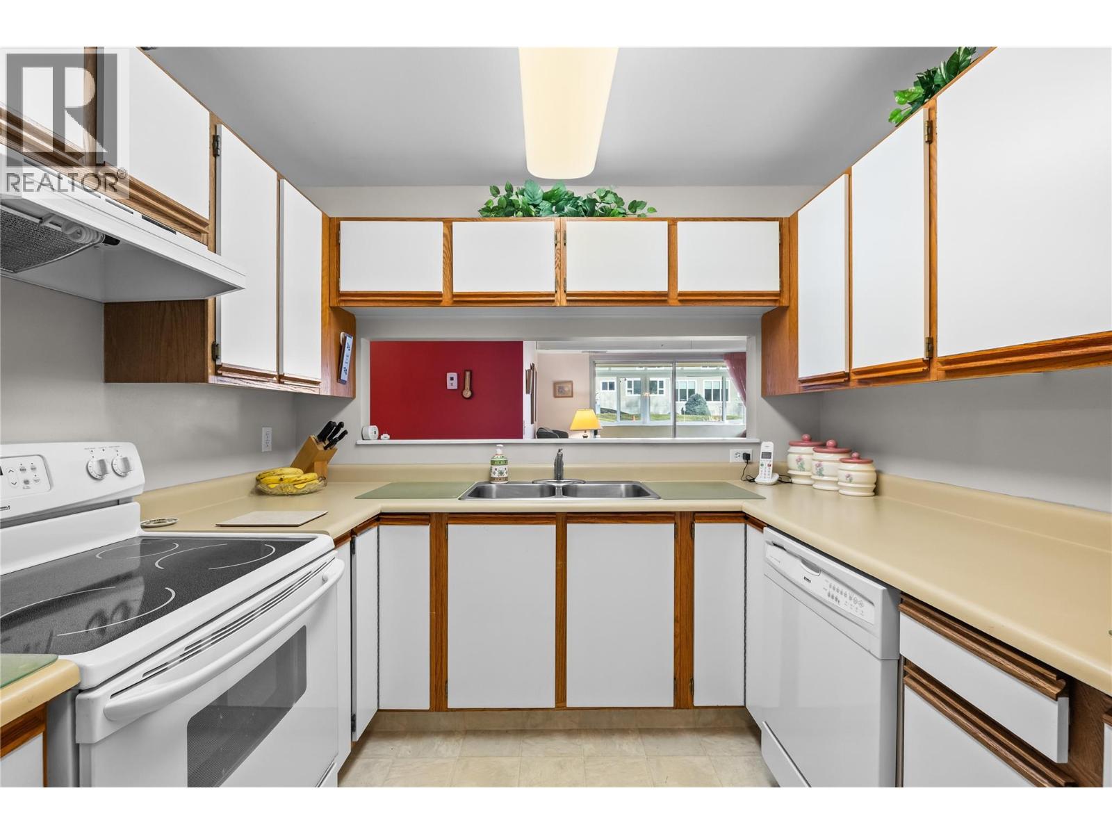 37 1045 Sutherland Avenue, Kelowna