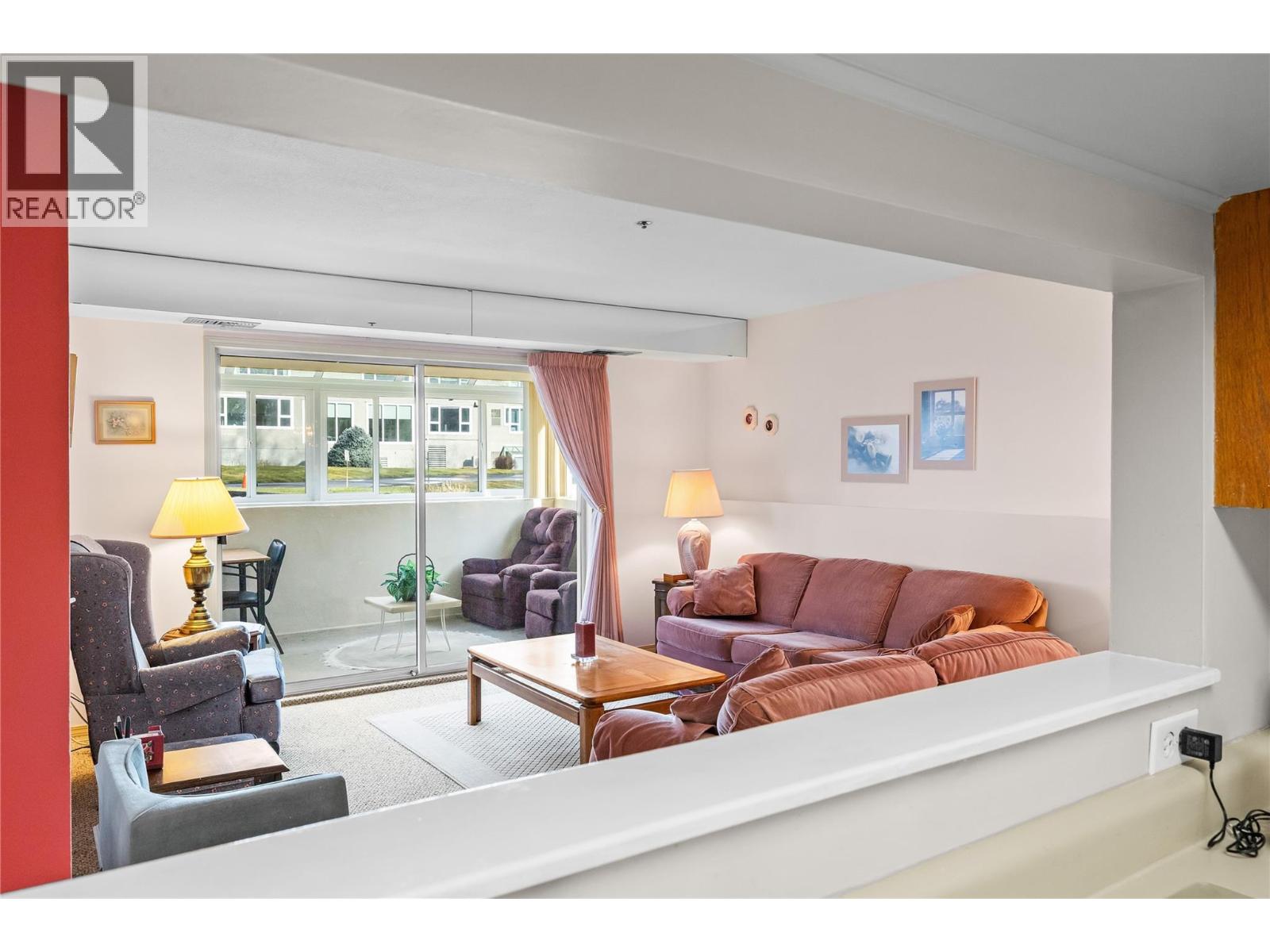 37 1045 Sutherland Avenue, Kelowna