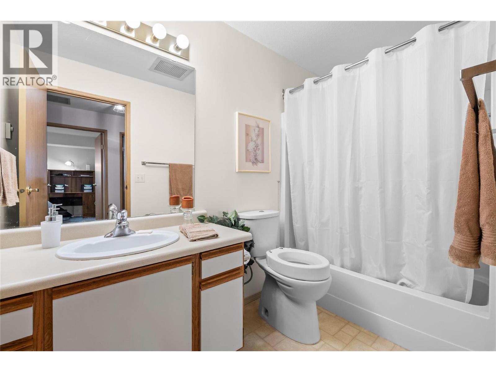 37 1045 Sutherland Avenue, Kelowna