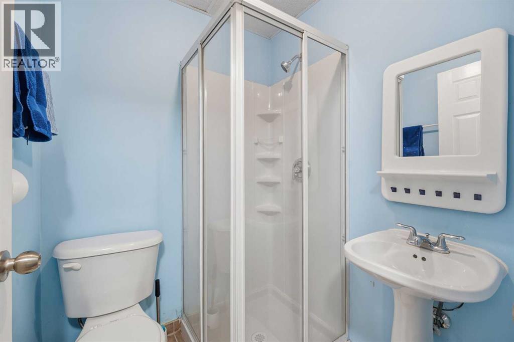 Single Family House for Sale in  Saddlecrest Blvd  NE Saddle Ridge Calgary 