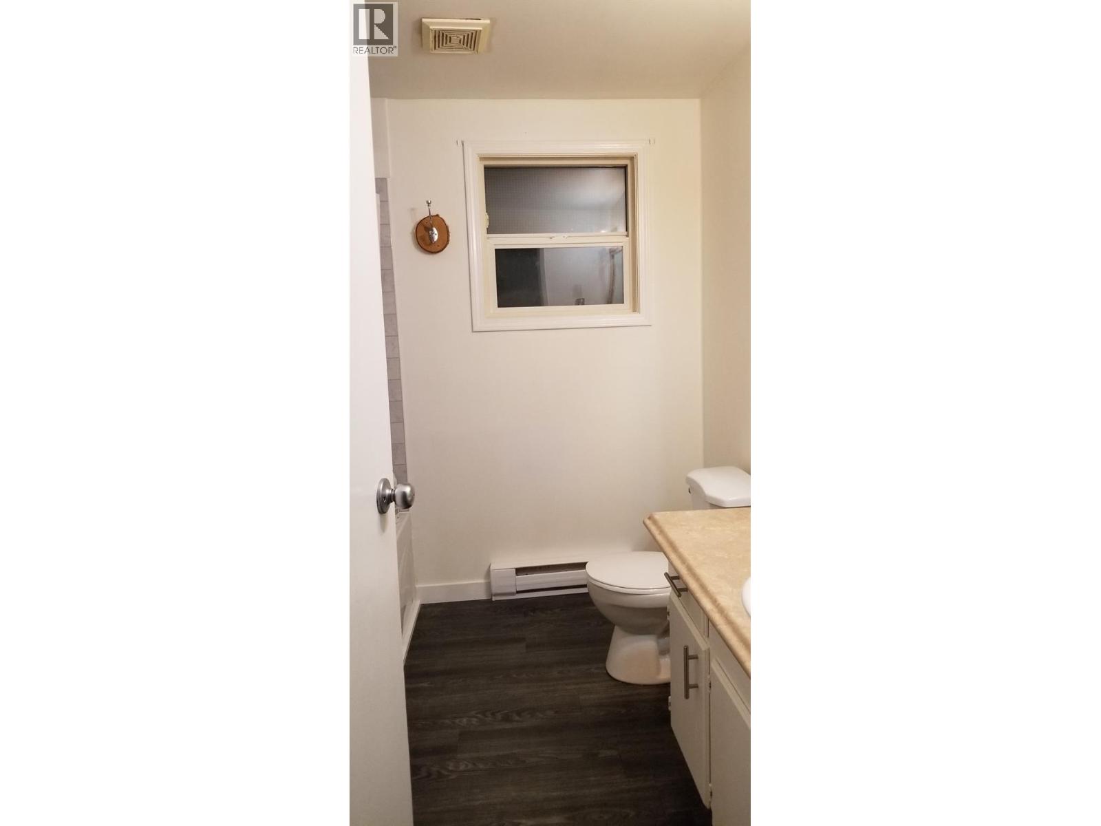 914 Columbia Crescent, Nakusp