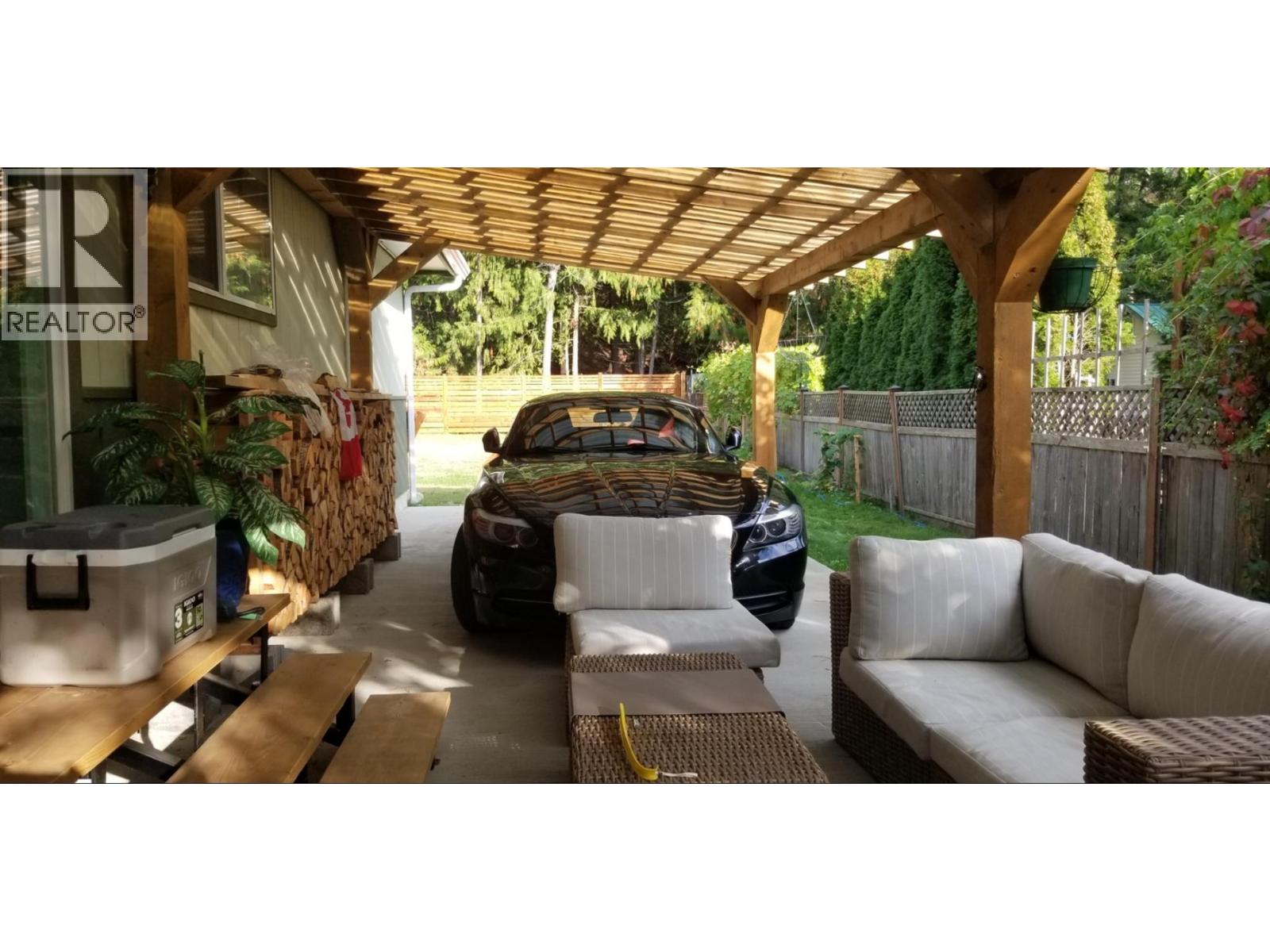 914 Columbia Crescent, Nakusp