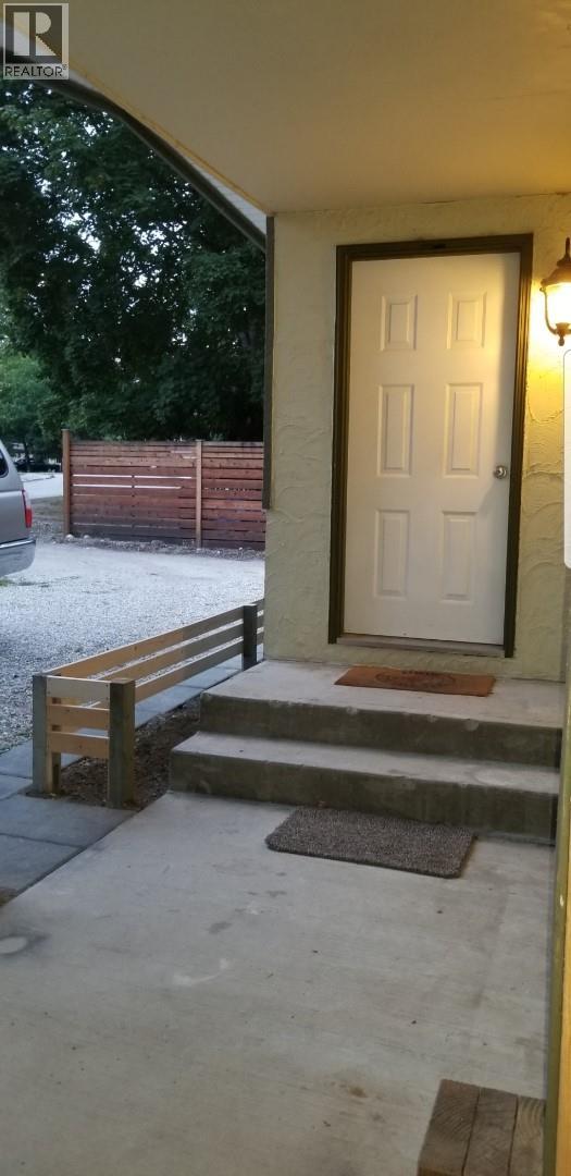 914 Columbia Crescent, Nakusp