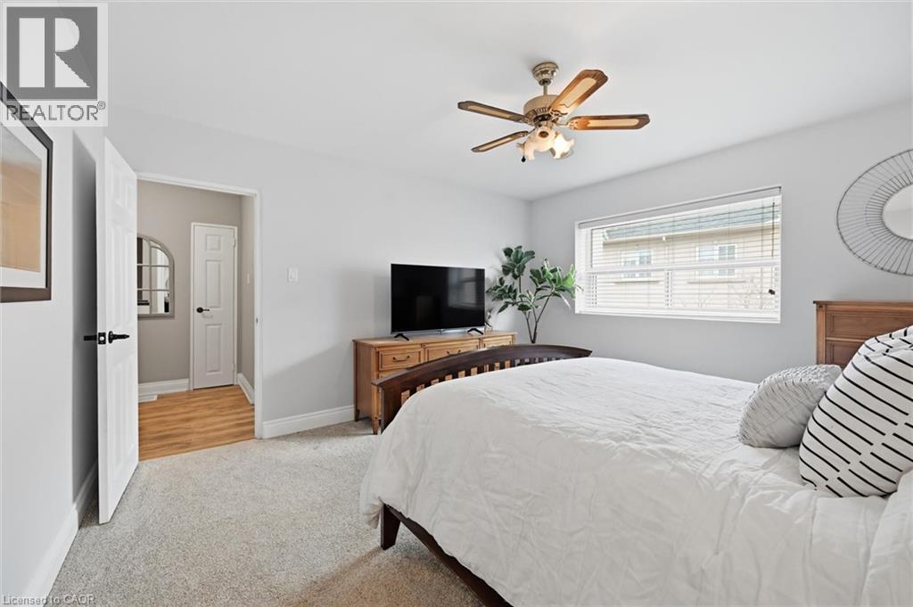 #6 469 CLARIDGE ROAD - 22