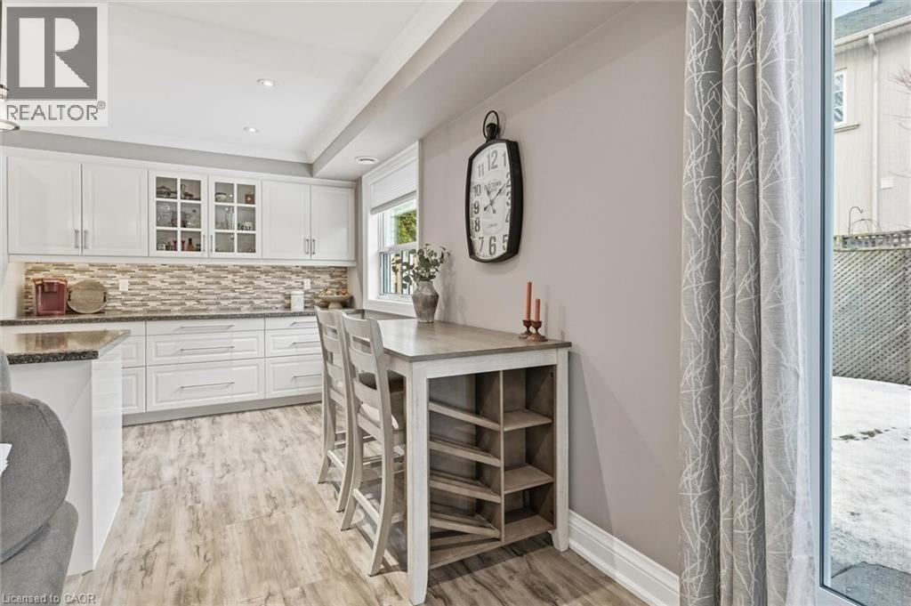 #6 469 CLARIDGE ROAD - 10