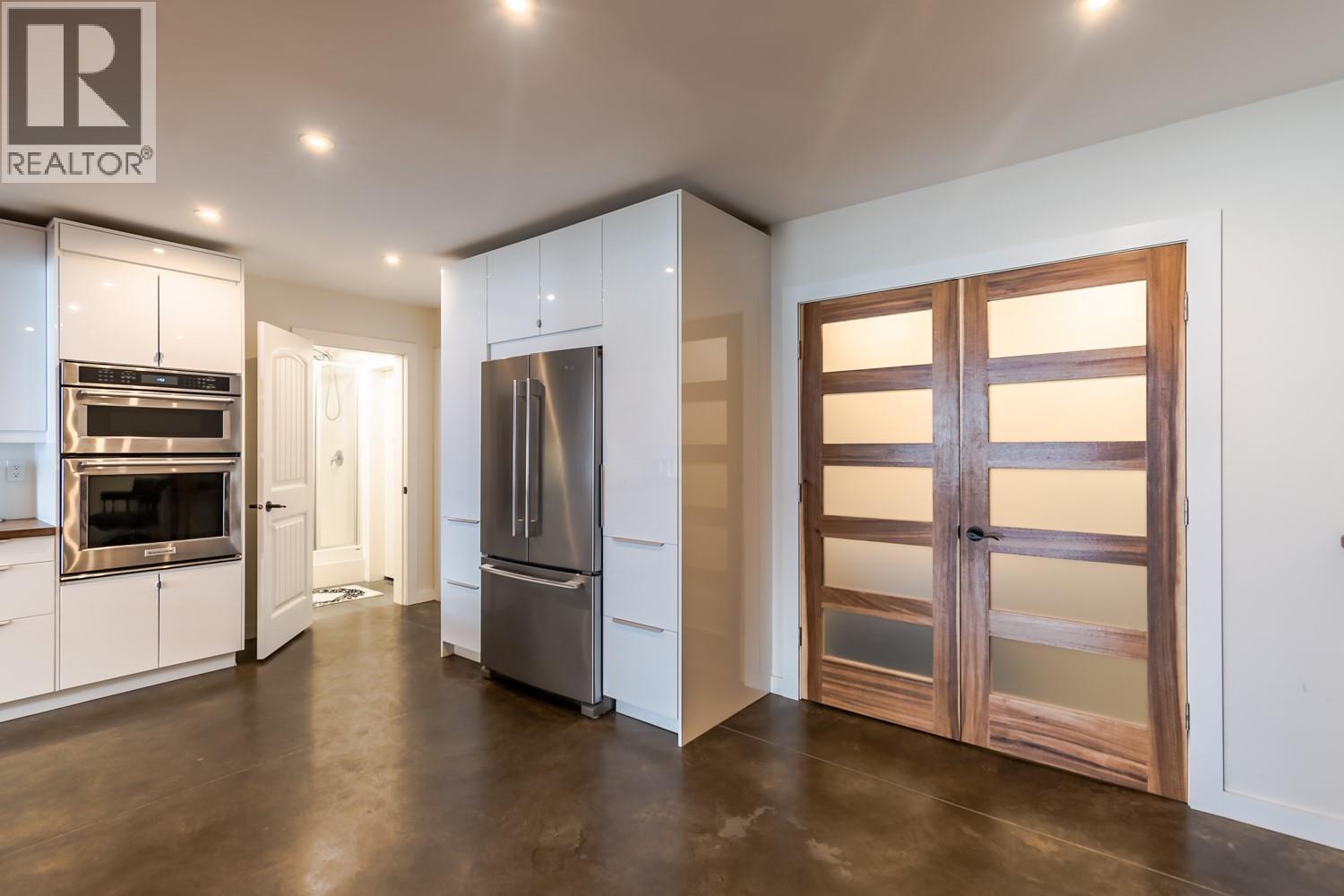 4142 99 HWY N ROAD N - 50