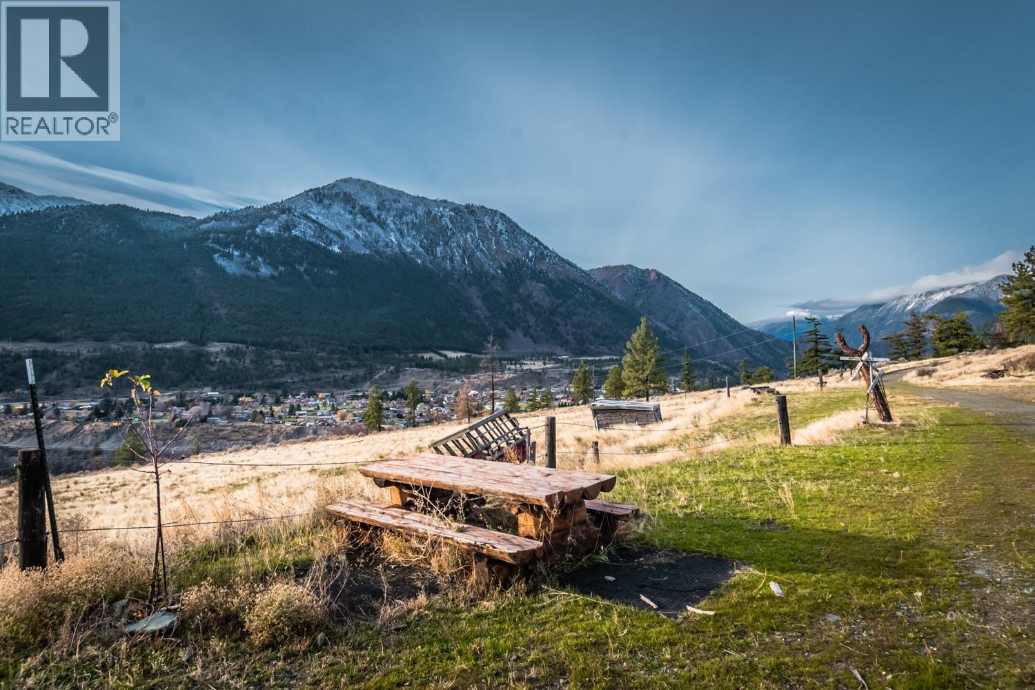 4142 99 HWY N ROAD N - 28