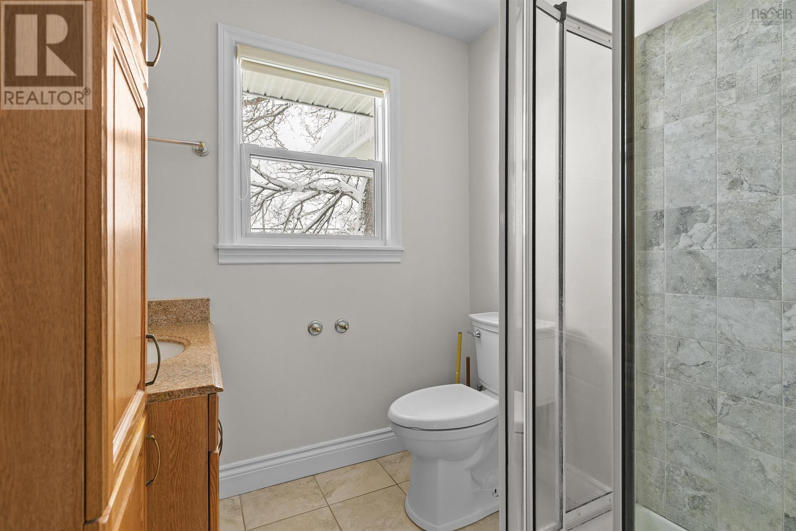 Property 19 of 31 of 39 Inverness Avenue