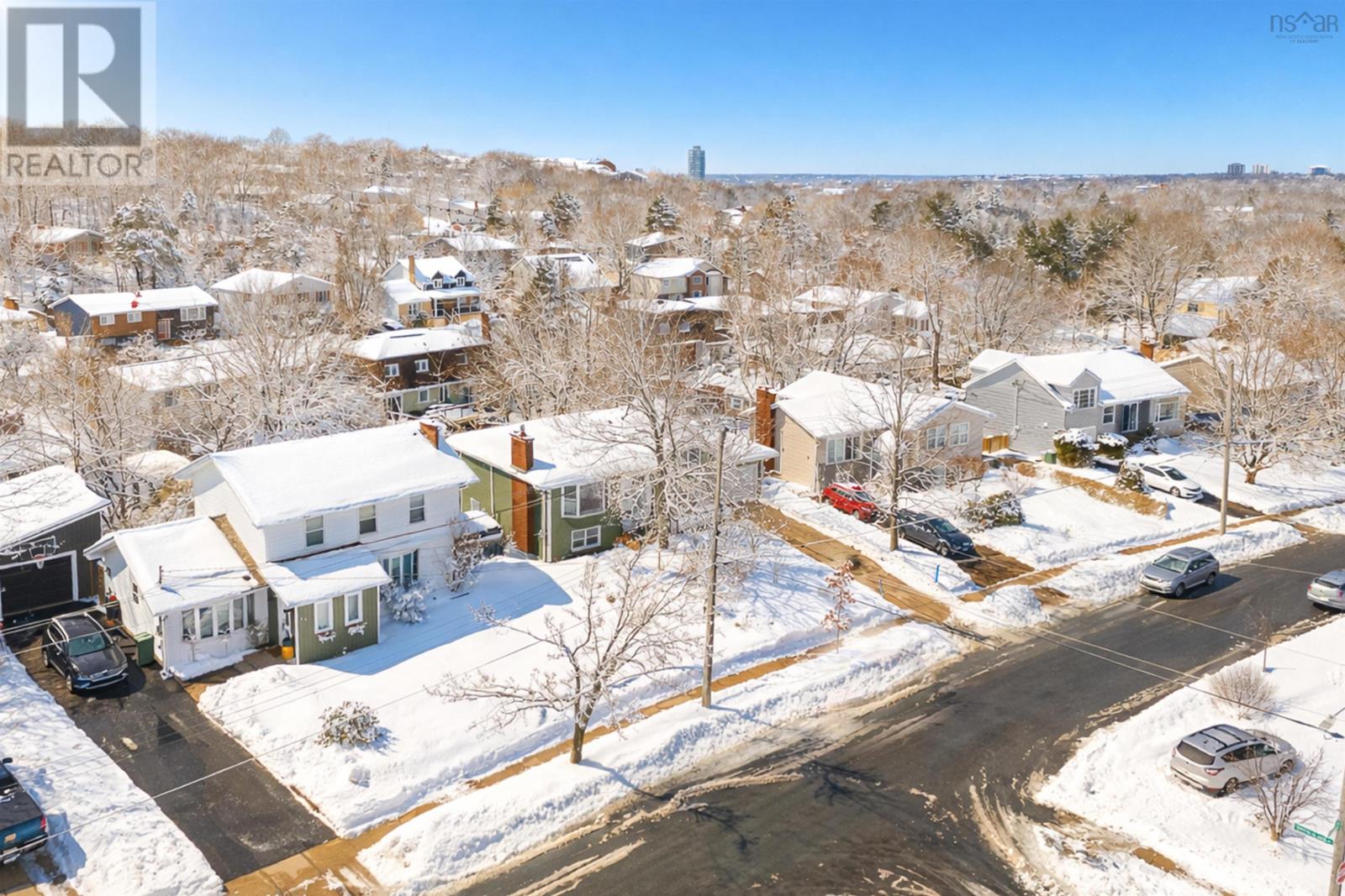 Property 27 of 31 of 39 Inverness Avenue