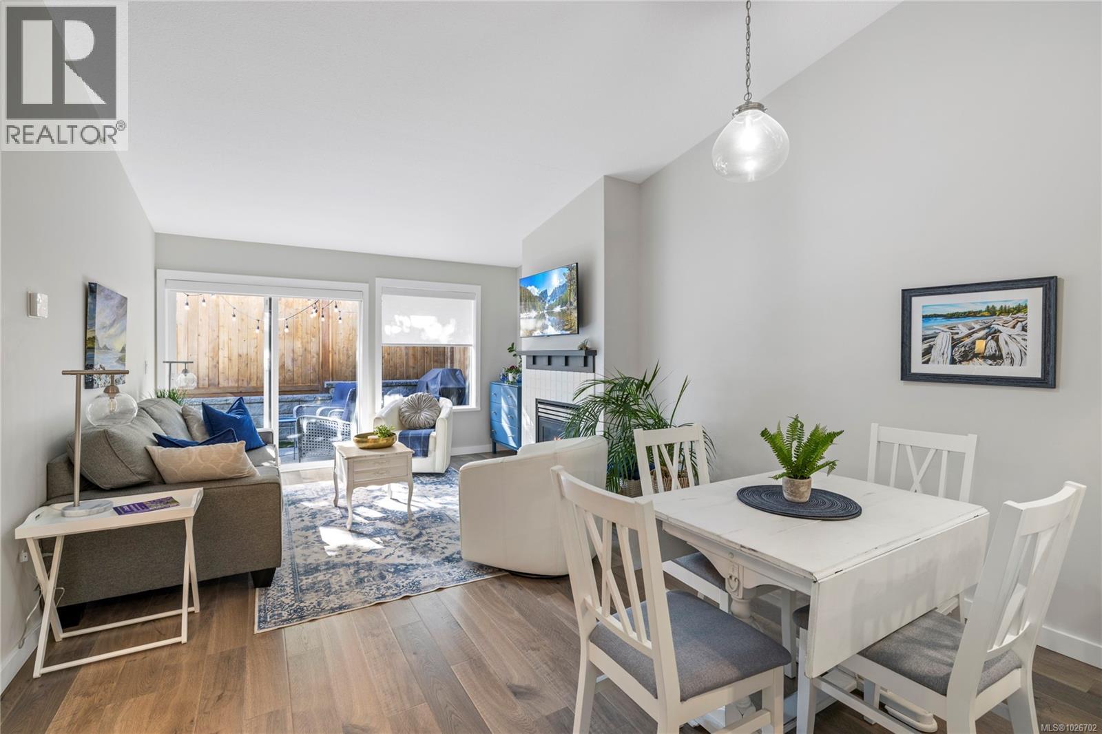 7 332 Belaire St, Ladysmith