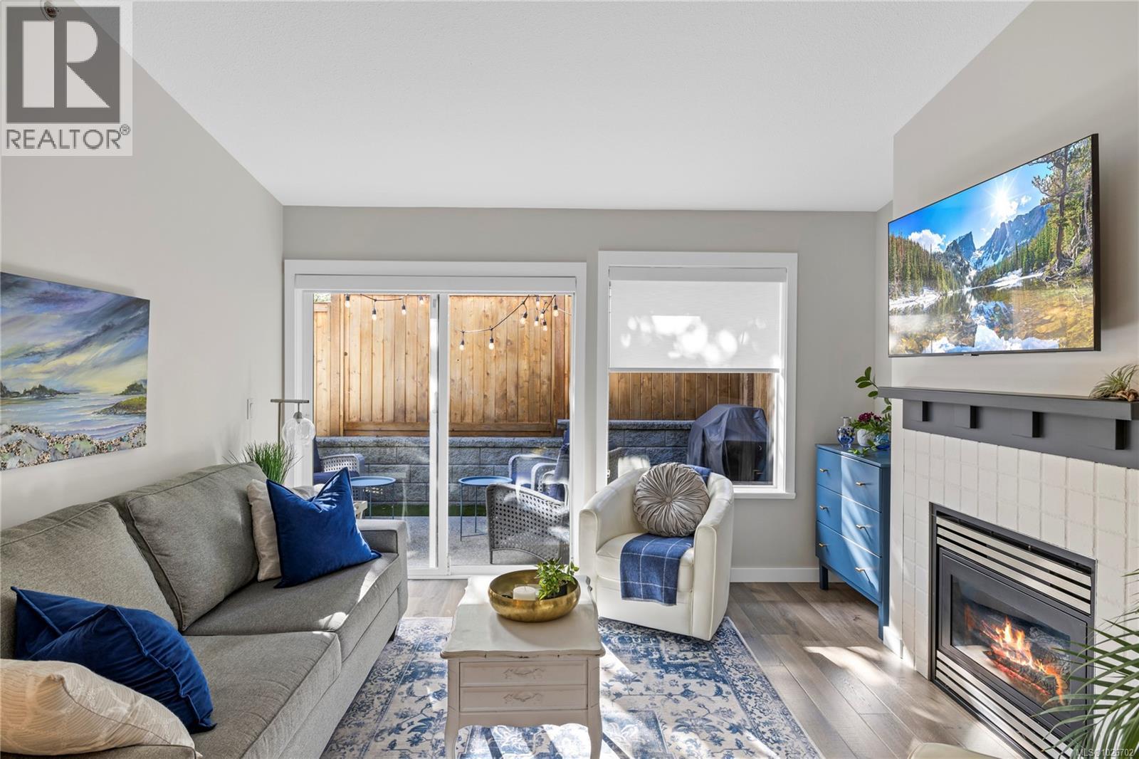 7 332 Belaire St, Ladysmith